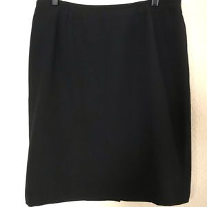 Liz Clairborne Black Suit Petite Skirt (14P)